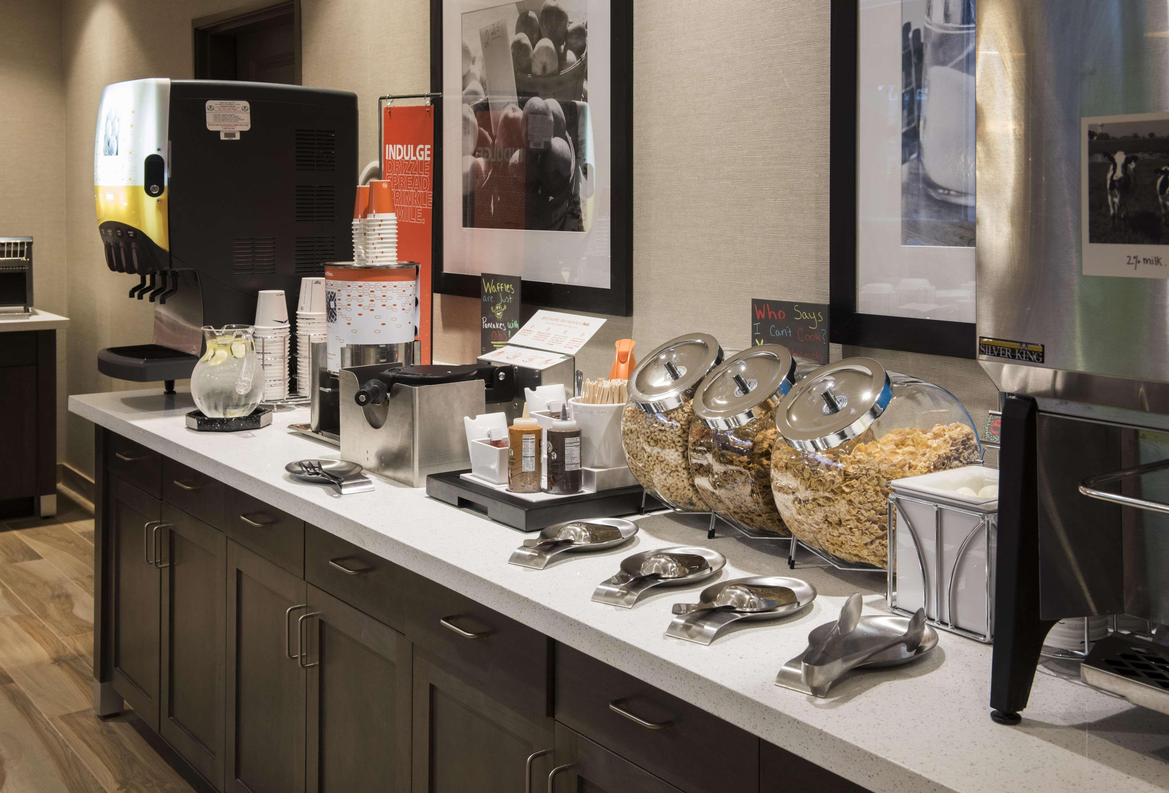 Hampton Inn & Suites Seattle/Redmond Wa Экстерьер фото