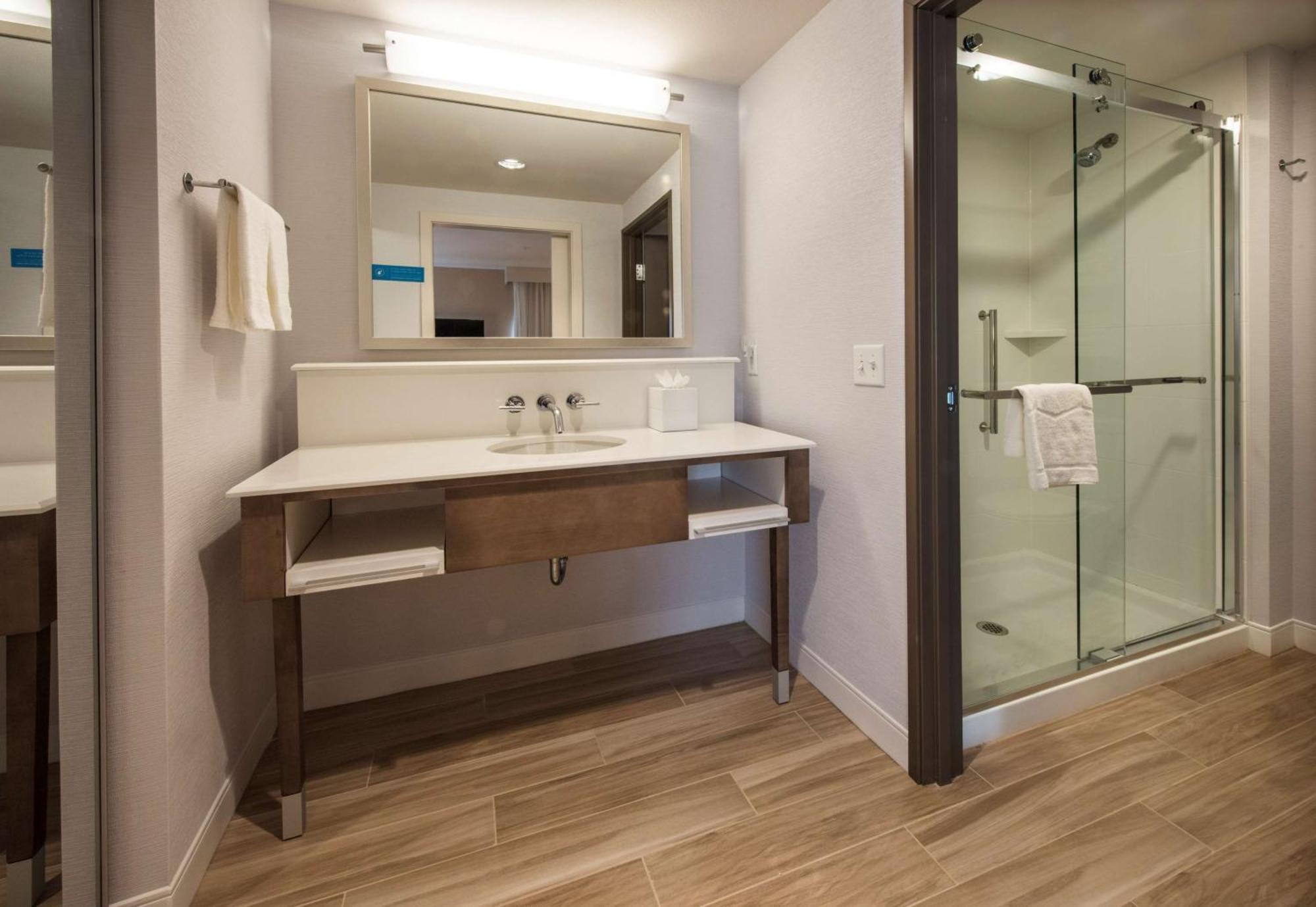 Hampton Inn & Suites Seattle/Redmond Wa Экстерьер фото