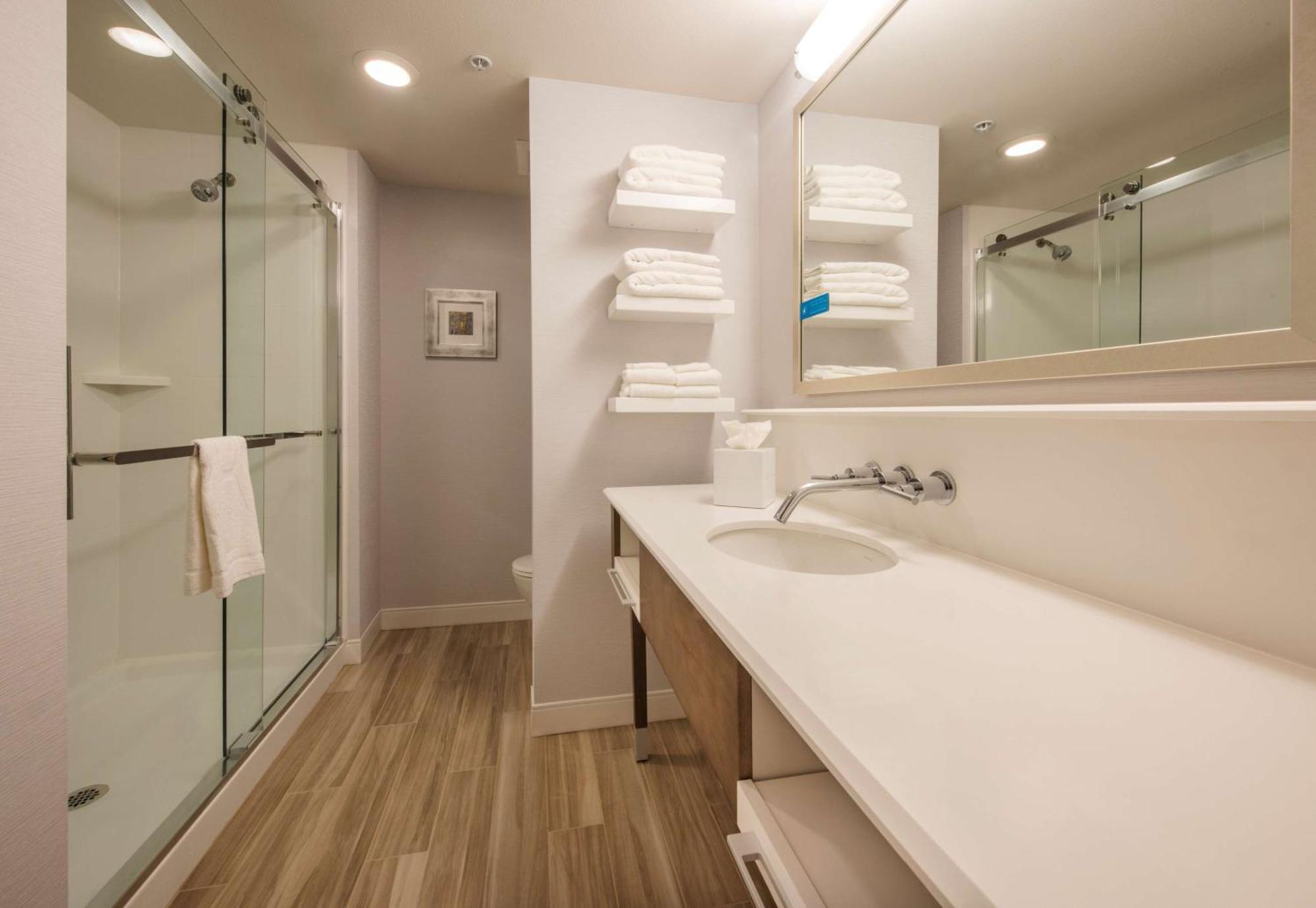 Hampton Inn & Suites Seattle/Redmond Wa Экстерьер фото